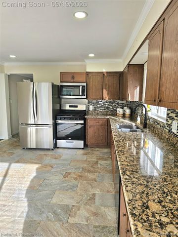 35621 Florence Street, Westland, MI 48185