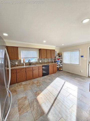 35621 Florence Street, Westland, MI 48185