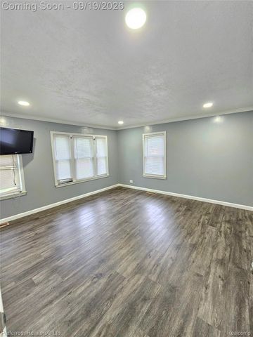35621 Florence Street, Westland, MI 48185