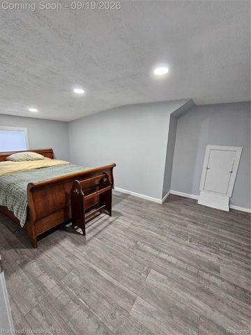 35621 Florence Street, Westland, MI 48185