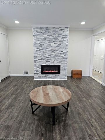 35621 Florence Street, Westland, MI 48185