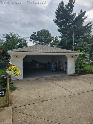 35621 Florence Street, Westland, MI 48185
