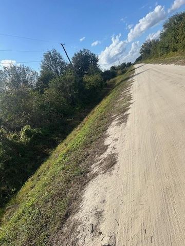 14938 NW 254th Street, Okeechobee, FL 34972