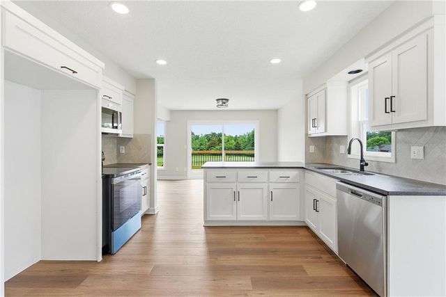 12011 E 86 Street, Kansas City, MO 64138
