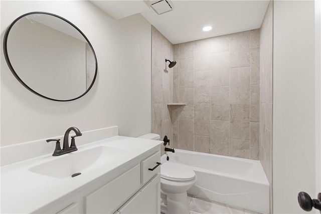 12011 E 86 Street, Kansas City, MO 64138