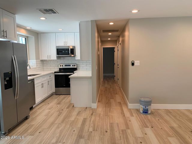 3415 E SHERIDAN Street, Phoenix, AZ 85008