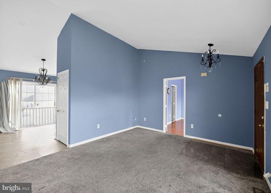 Image 11 of property listing at 202 MORNING FROST ST, Taneytown, MD 21787