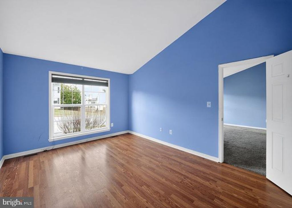 Image 12 of property listing at 202 MORNING FROST ST, Taneytown, MD 21787