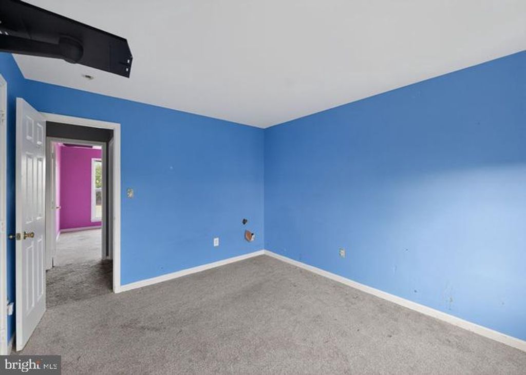 Image 14 of property listing at 202 MORNING FROST ST, Taneytown, MD 21787