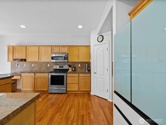 27713 69th Avenue NW, Stanwood, WA 98292