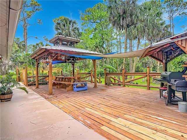 361 39th AVE NE, Naples, FL 34120