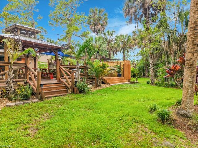 361 39th AVE NE, Naples, FL 34120