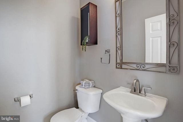 42990 MILL RACE TER, Leesburg, VA 20176