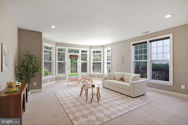 42990 MILL RACE TER, Leesburg, VA 20176