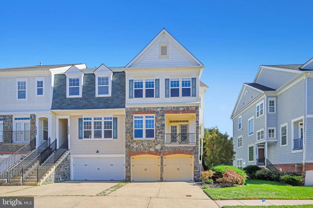 42990 MILL RACE TER, Leesburg, VA 20176