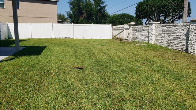 215 63RD DRIVE E, Bradenton, FL 34203