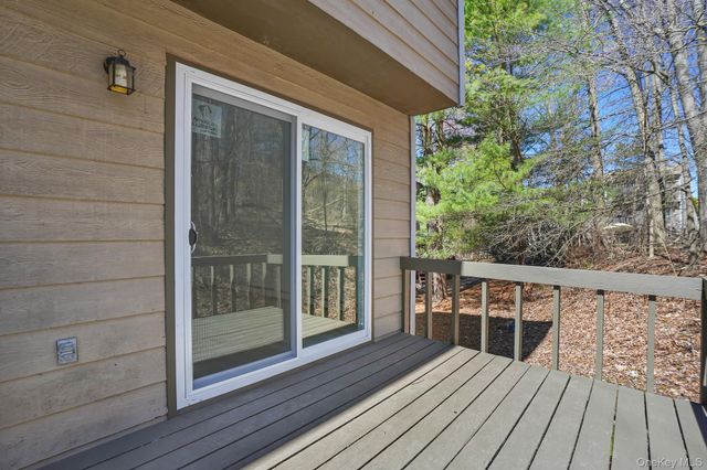 18 Spruce Court, Fishkill, NY 12524