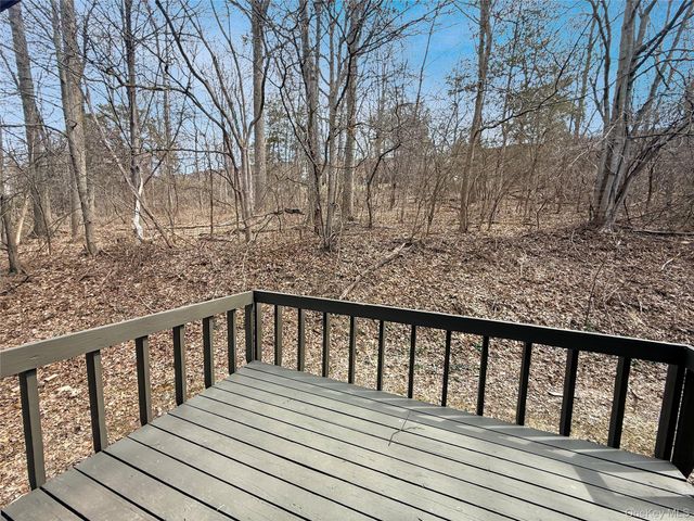 18 Spruce Court, Fishkill, NY 12524