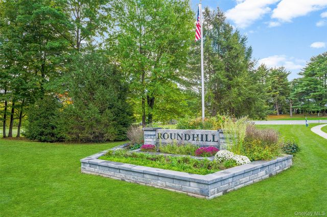 18 Spruce Court, Fishkill, NY 12524