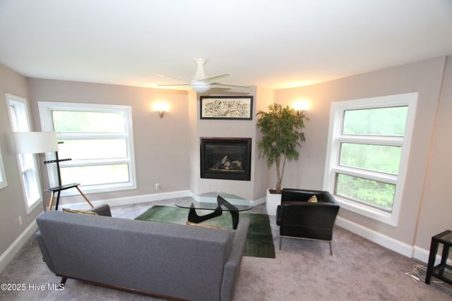 1458 Forest Acre Drive, Greenville, NC 27834