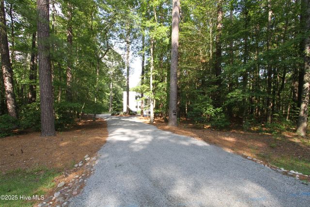 1458 Forest Acre Drive, Greenville, NC 27834