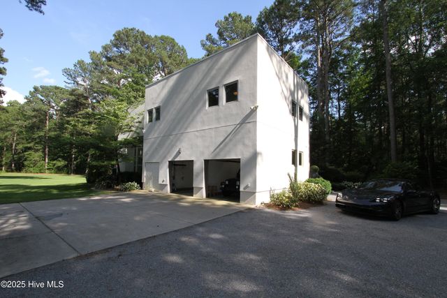 1458 Forest Acre Drive, Greenville, NC 27834