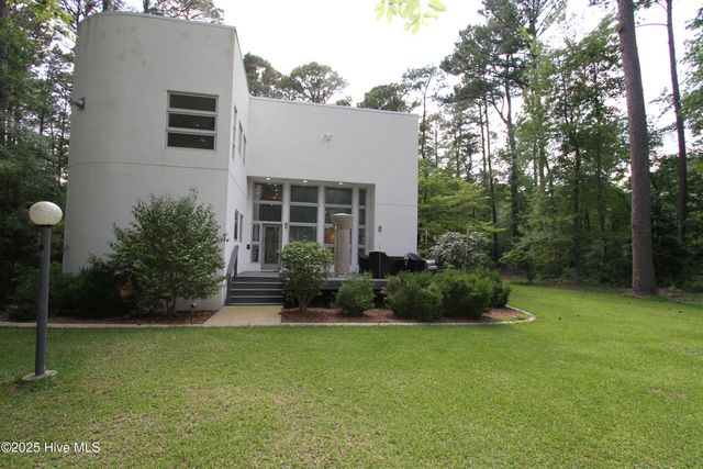 1458 Forest Acre Drive, Greenville, NC 27834