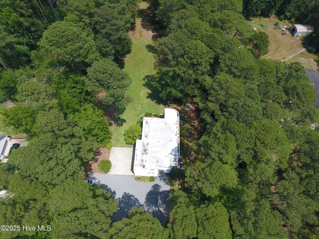 1458 Forest Acre Drive, Greenville, NC 27834