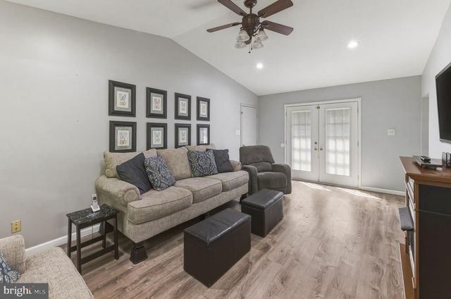 8 MAURIELLO CT, Franklinville, NJ 08322
