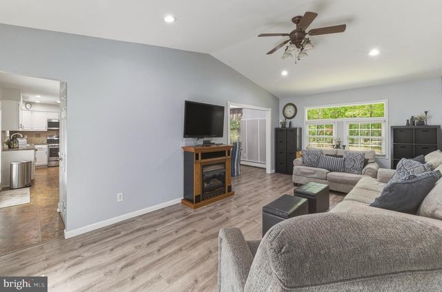 8 MAURIELLO CT, Franklinville, NJ 08322