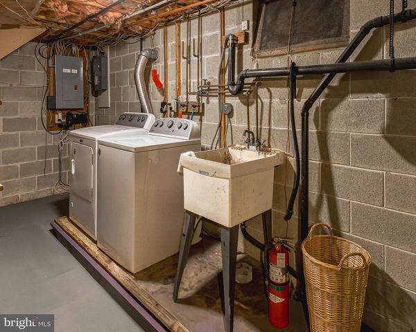 8 MAURIELLO CT, Franklinville, NJ 08322