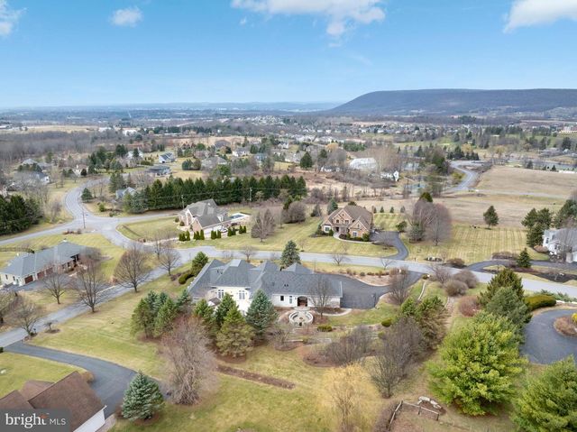 220 MT PLEASANT DR, Boalsburg, PA 16827