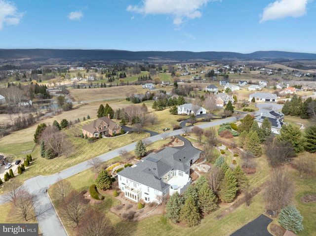 220 MT PLEASANT DR, Boalsburg, PA 16827