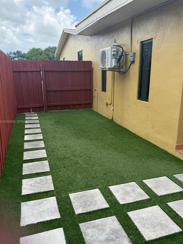 765 W 70th Pl 1, Hialeah, FL 33014