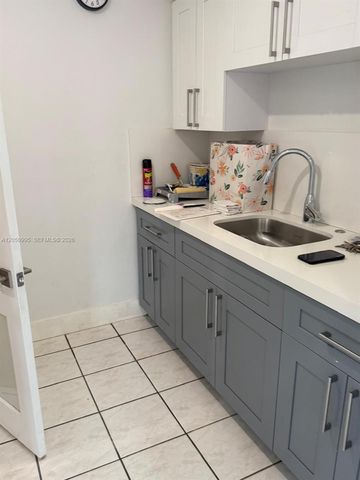 765 W 70th Pl 1, Hialeah, FL 33014