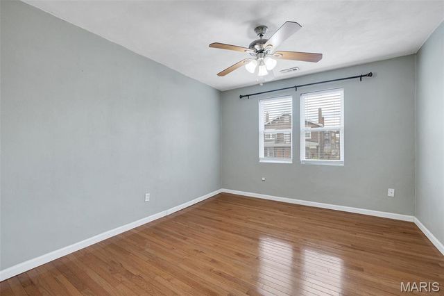 4950 Quincy Street, St Louis, MO 63109