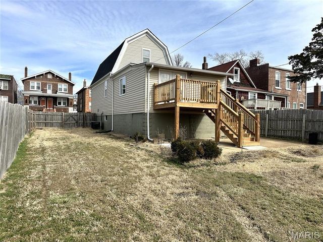 4950 Quincy Street, St Louis, MO 63109