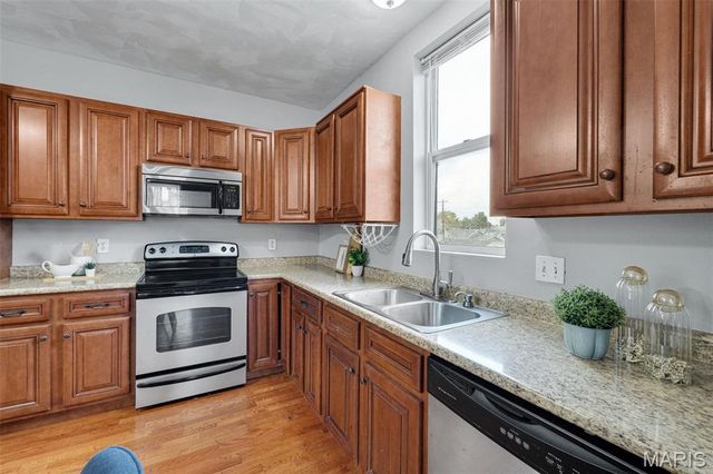 4950 Quincy Street, St Louis, MO 63109