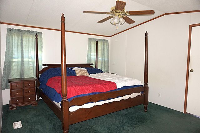 20222 Redbud Drive, New Caney, TX 77357