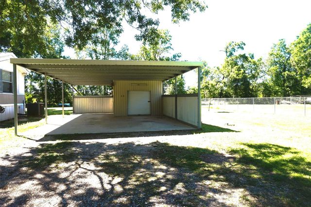 20222 Redbud Drive, New Caney, TX 77357