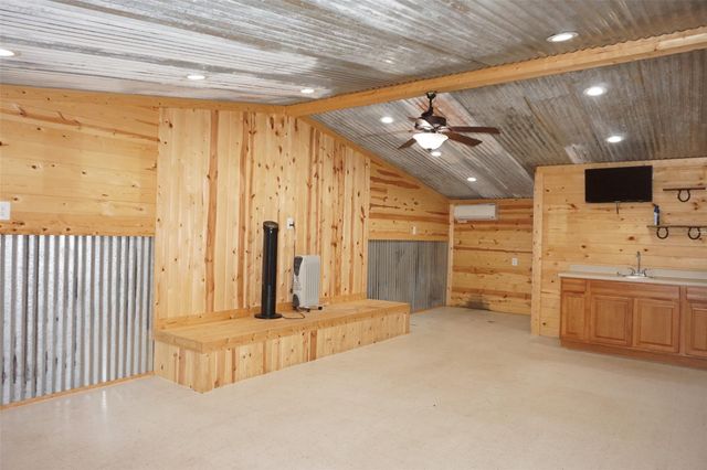 20222 Redbud Drive, New Caney, TX 77357