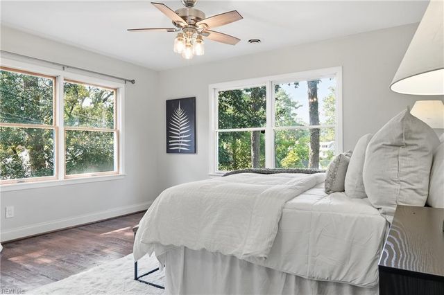 104 W Arden CIR, Norfolk, VA 23505