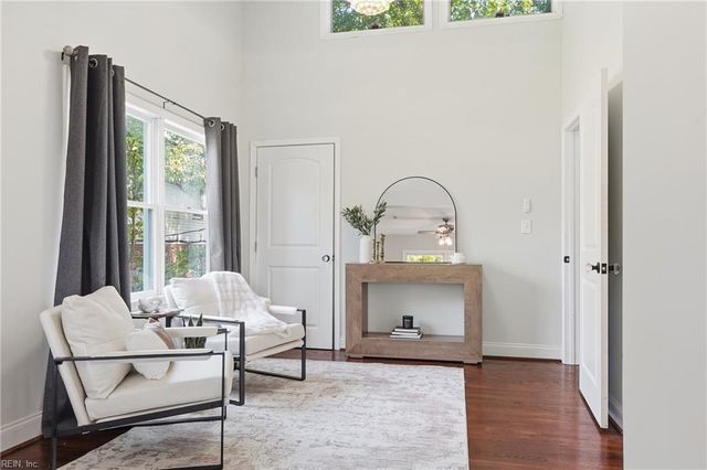 104 W Arden CIR, Norfolk, VA 23505