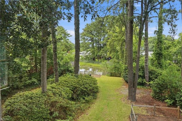 104 W Arden CIR, Norfolk, VA 23505