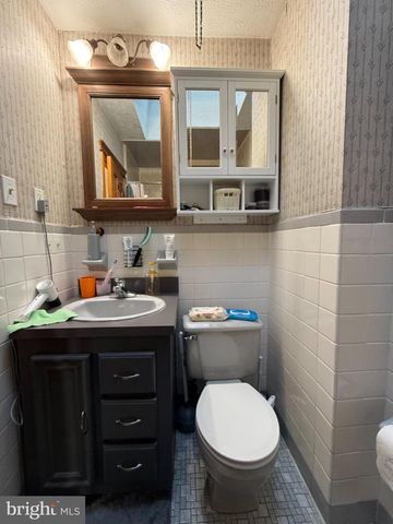 11841 COLMAN TER, Philadelphia, PA 19154