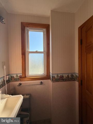 11841 COLMAN TER, Philadelphia, PA 19154