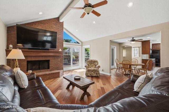 554 Lone Oak Drive, Thousand Oaks, CA 91362