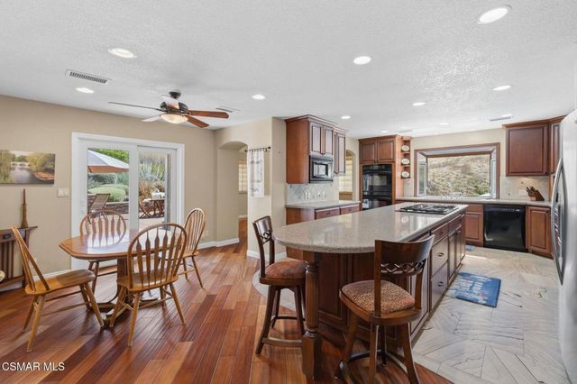 554 Lone Oak Drive, Thousand Oaks, CA 91362