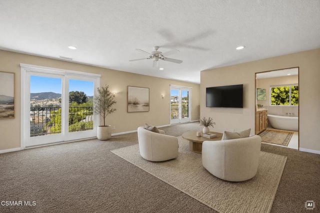 554 Lone Oak Drive, Thousand Oaks, CA 91362