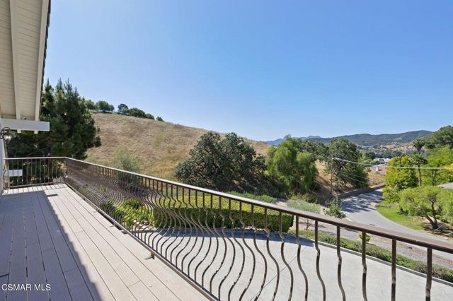 554 Lone Oak Drive, Thousand Oaks, CA 91362